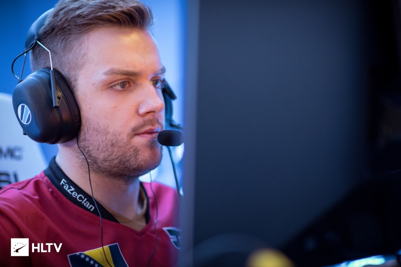 老规矩，T1和EDG延续历史，携手出线